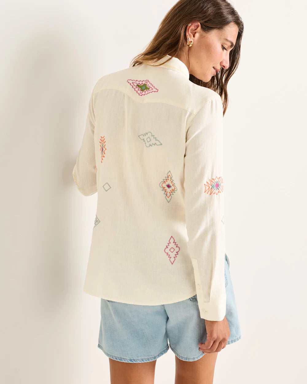THE PERFECT ONE POCKET SHIRT<br>IVORY
