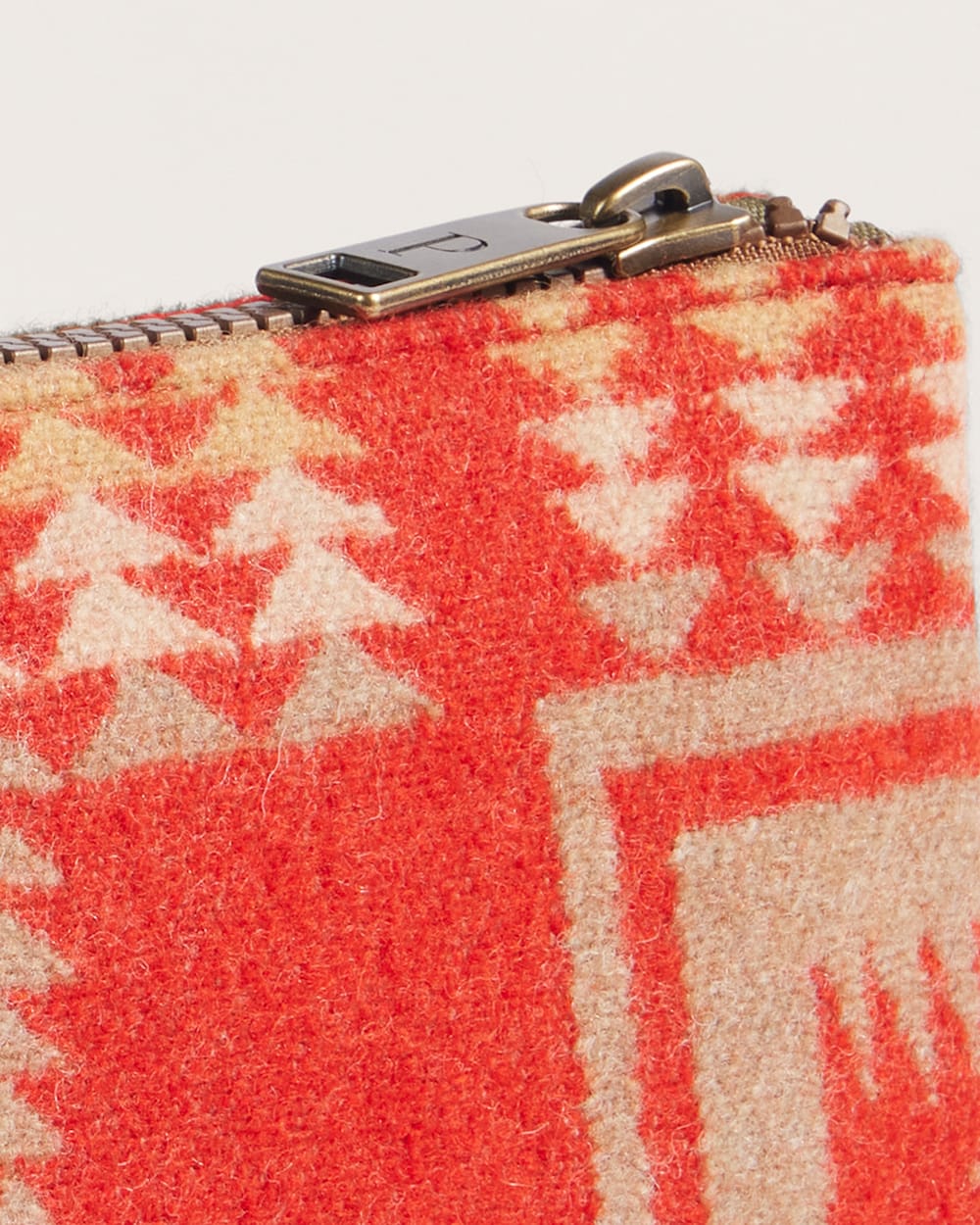 HARDING THREE POCKET KEEPER<br>CHILI RED