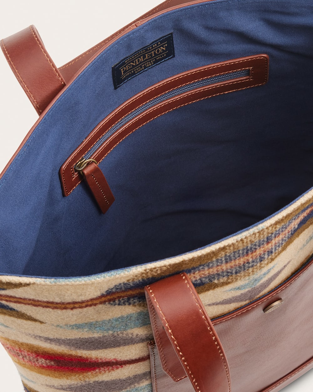 WYETH TRAIL TOTE<br>BEIGE