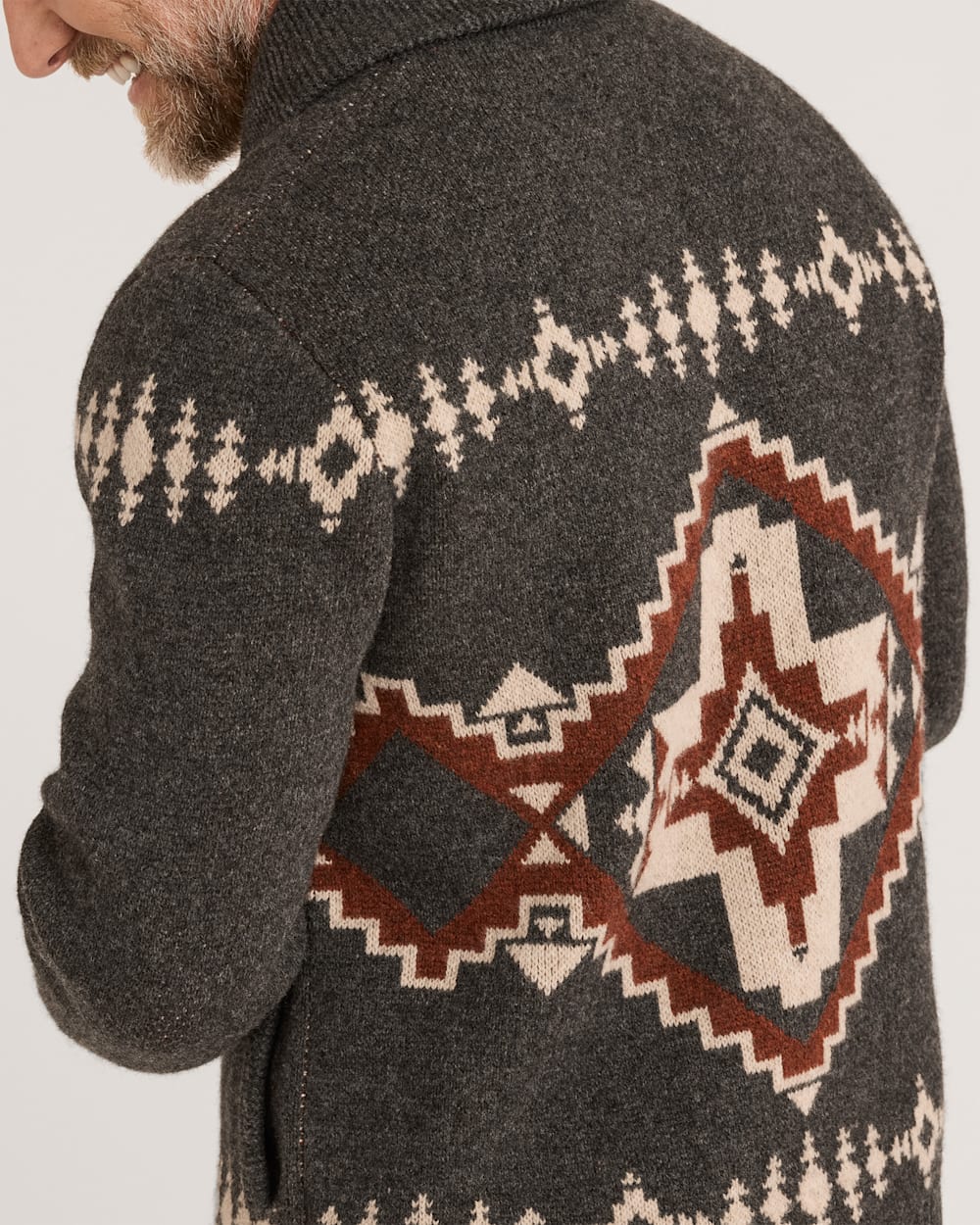 MEN'S FOUR CORNERS LAMBSWOOL CARDIGAN<br>CHARCOAL