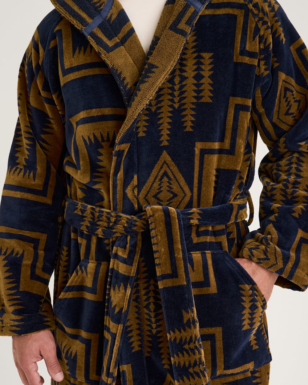 UNISEX HARDING COTTON TERRY VELOUR ROBE<br>NAVY/BRONZE