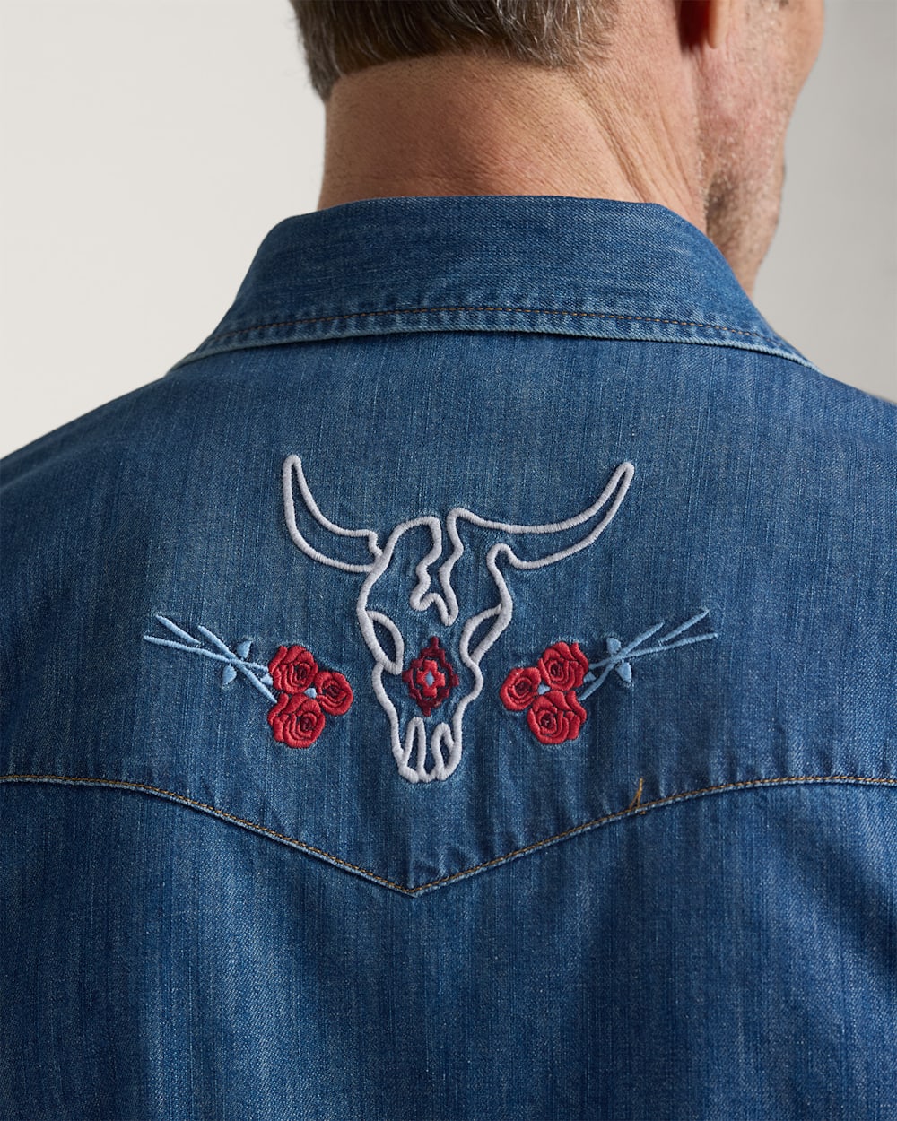 MEN'S BISON EMBROIDERED DENIM GAMBLER SHIRT<br>BLUE/BISON