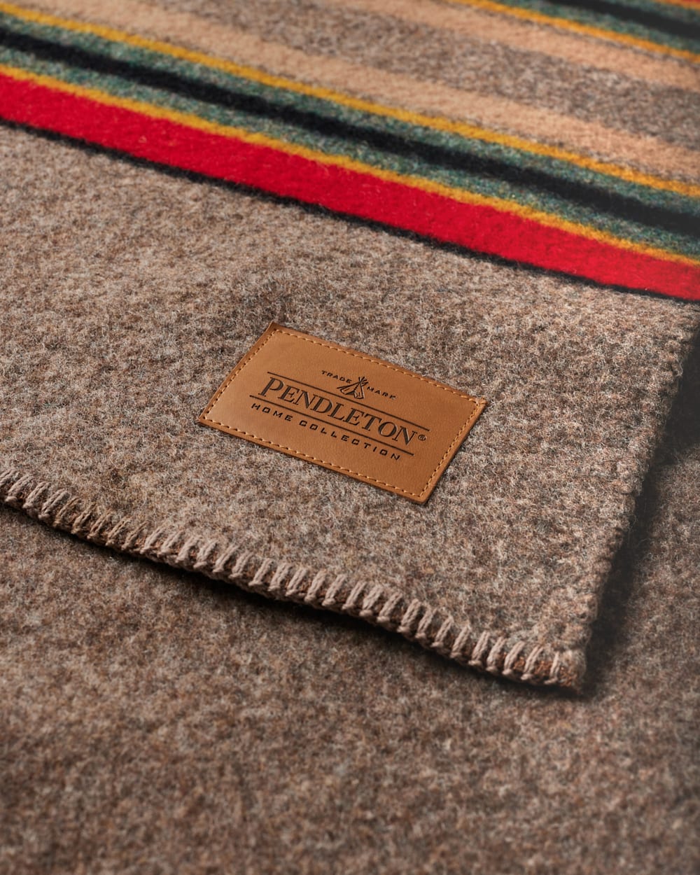 YAKIMA CAMP BLANKET<br>MINERAL UMBER