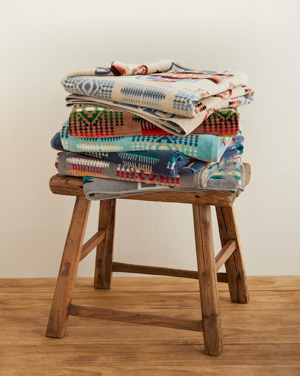 CHIEF JOSEPH SPA TOWEL<br>AQUA