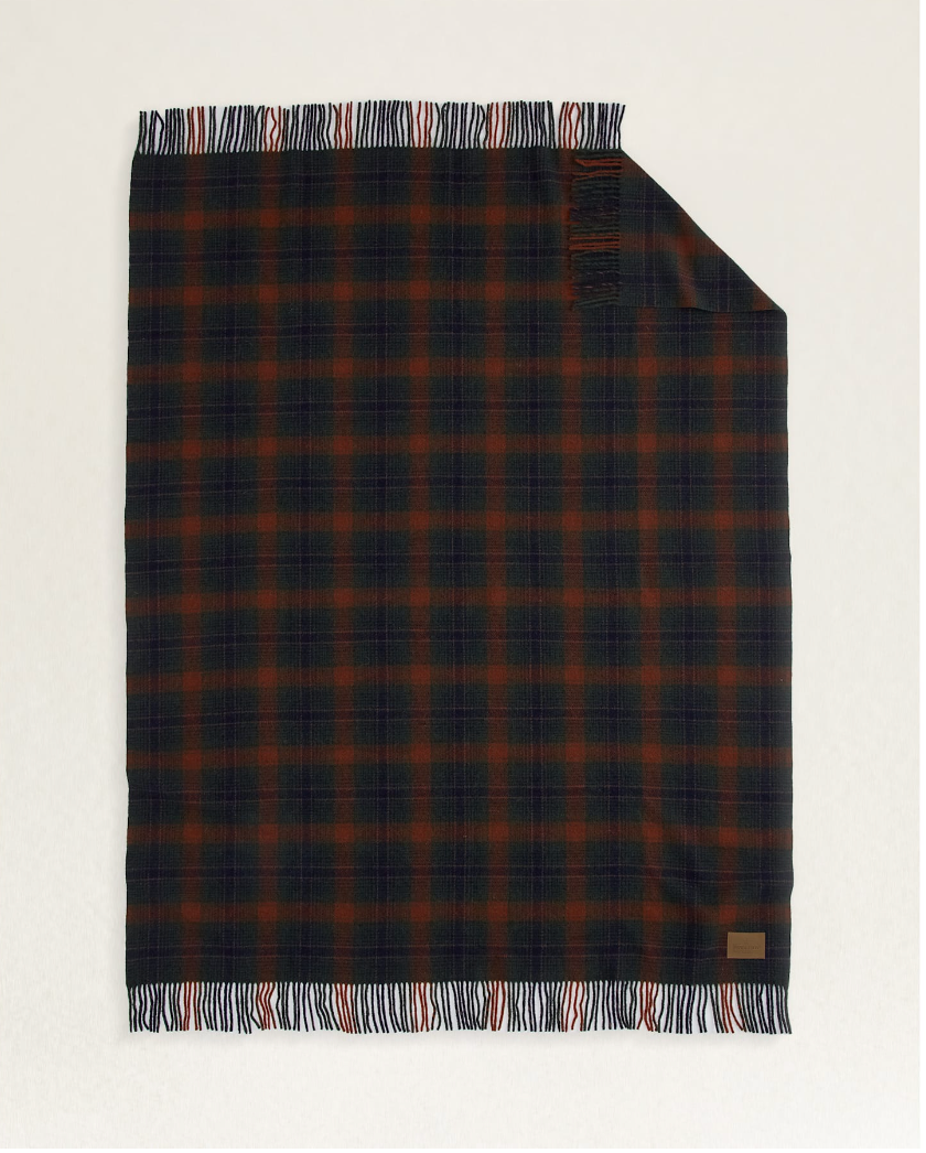 MOTOR ROBE THROW WITH LEATHER CARRIER<br>JACKSONVILLE PLAID