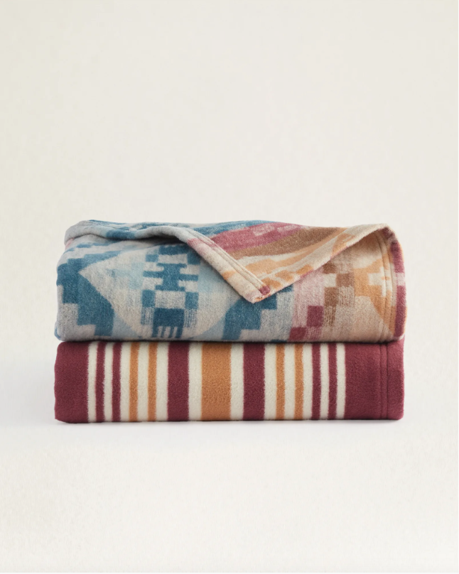 Organic Cotton Throw Gift Pack<br>Sandshell/Andora