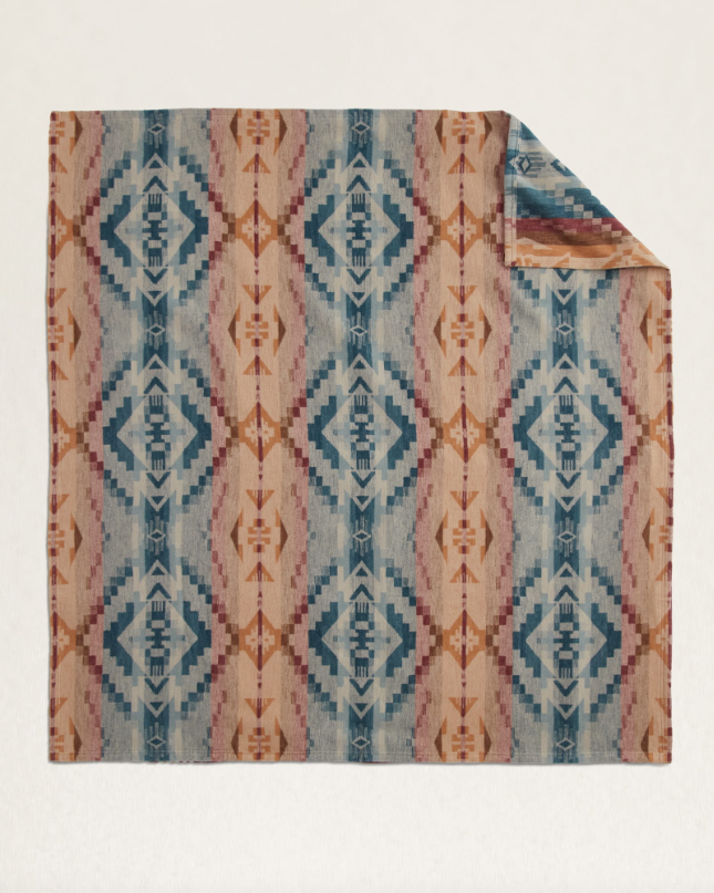 CARICO LAKE/STRIPE ORGANIC COTTON THROW GIFT PACK<br>SANDSHELL/ANDORA