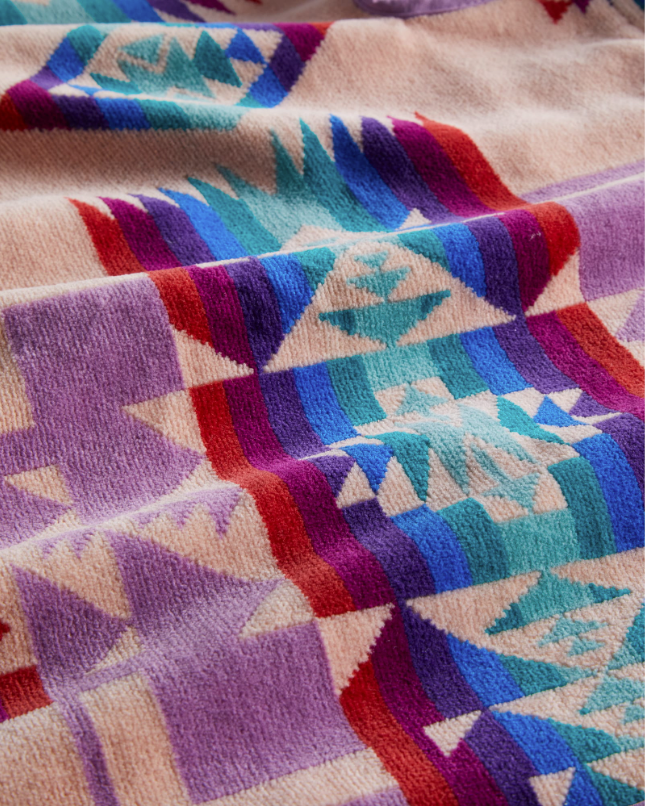CHIEF JOSEPH TWEEN HOODED TOWEL<br>PINK