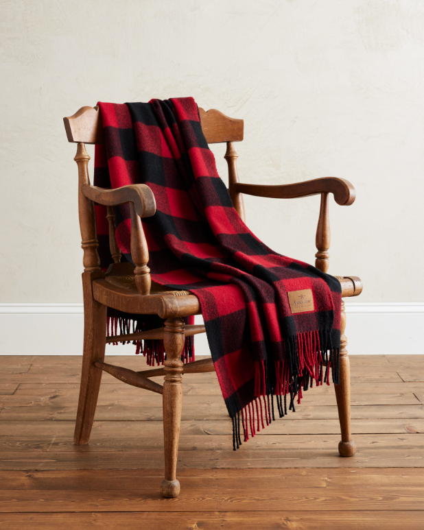 MOTOR ROBE THROW WITH LEATHER CARRIER<br>ROB ROY RED