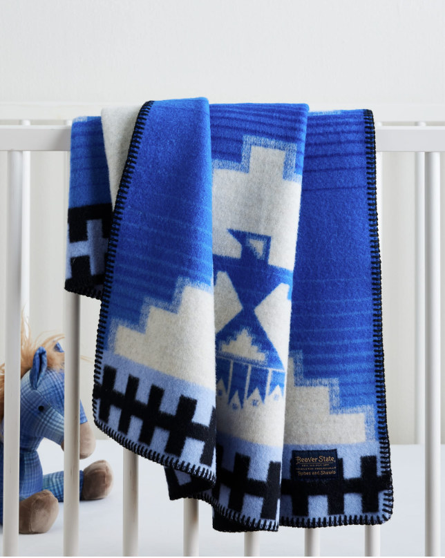 MORNING STORM CRIB BLANKET<br>BLUE/WHITE