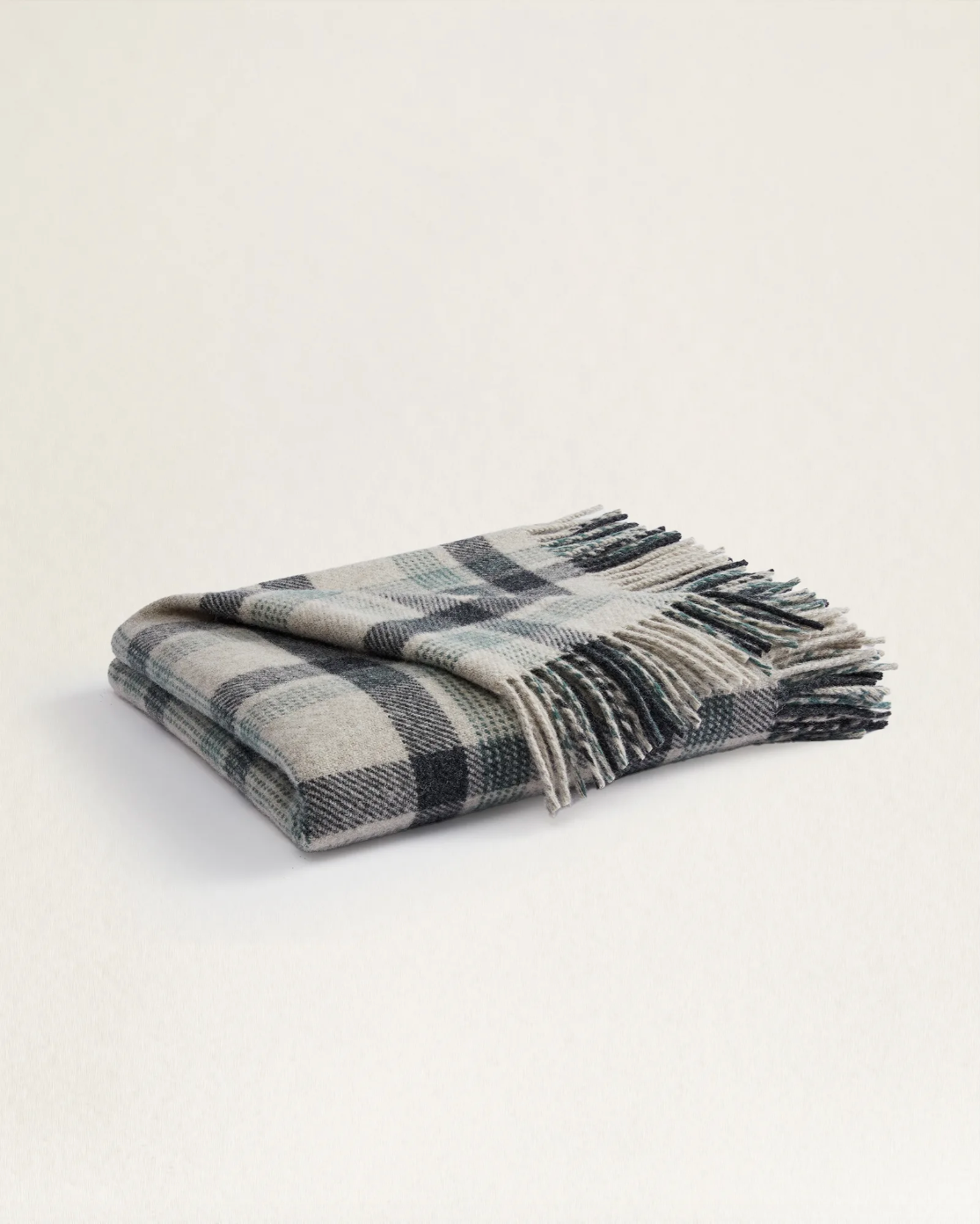 ECO-WISE WOOL FRINGED THROW<br>OAT KELSO PLAID