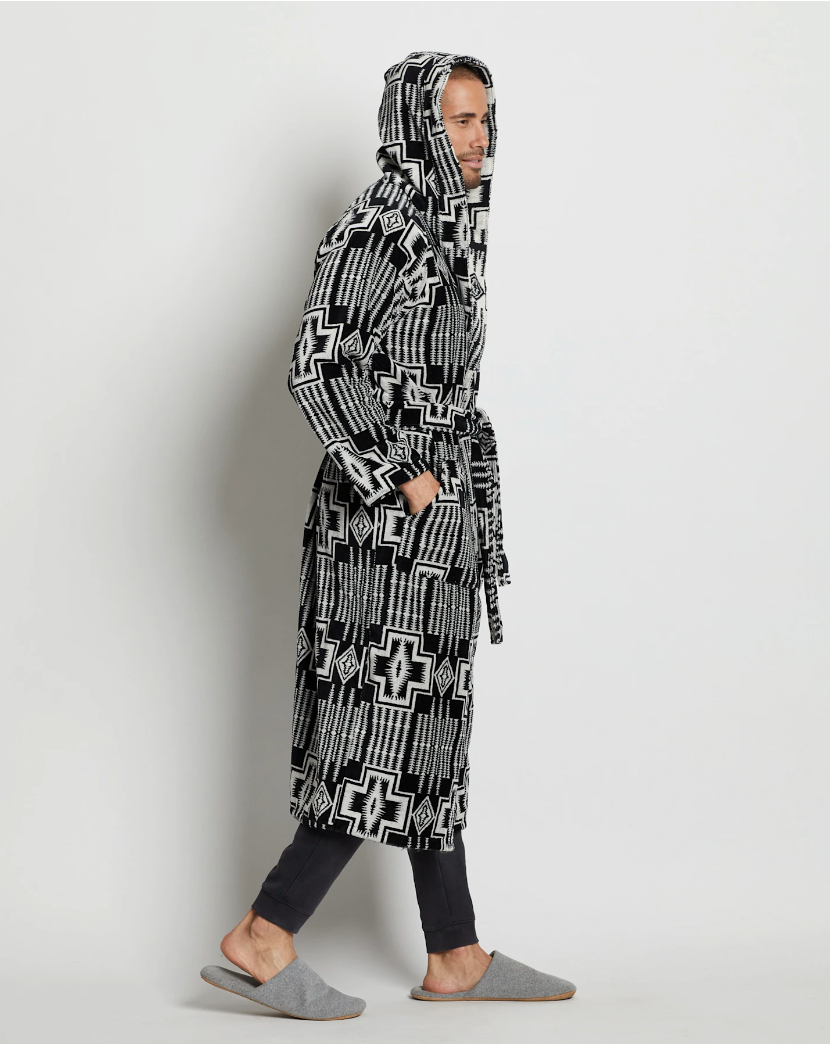 Robe <br> Harding-Black/White