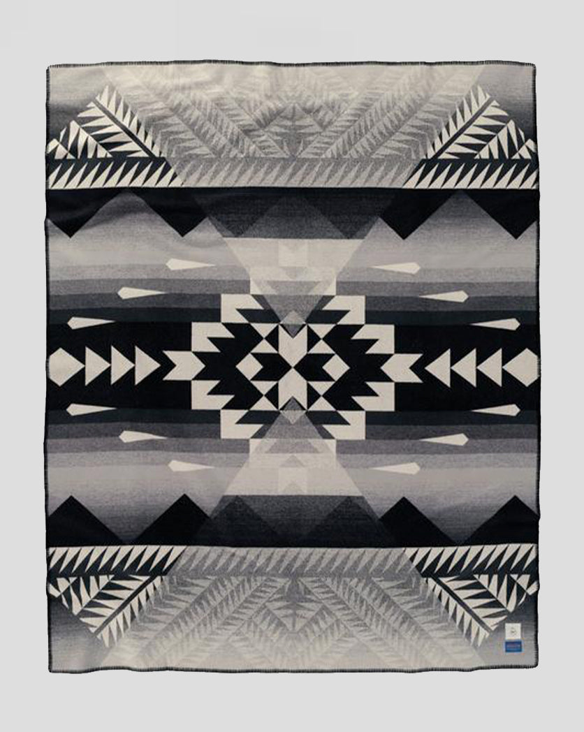 NIKE N7 SEVEN PEAKS BLANKET<br>Nike N7 - 7 Peaks