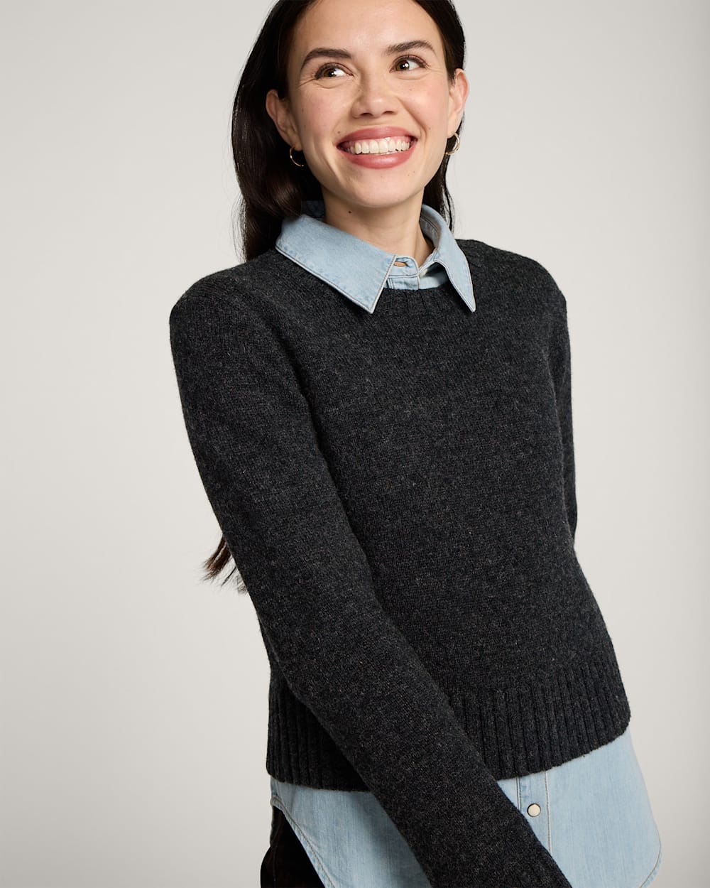 WOMEN'S SHETLAND COLLECTION CREWNECK<br>BLACK HEATHER
