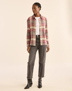 WOMEN'S PLAID BOYFRIEND DOUBLEBRUSHED FLANNEL SHIRT<br>ROSE/BROWN