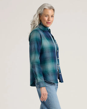 WOMEN'S PLAID COTTON FLANNEL RELAXED SHIRT<br>TEAL OMBRE