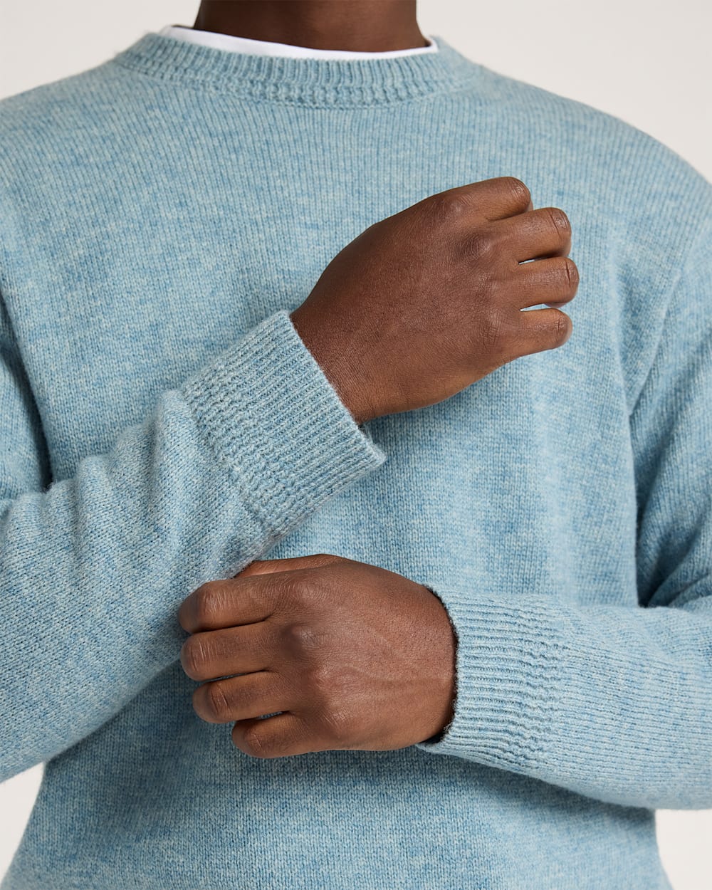 MEN'S SHETLAND COLLECTION SWEATER<br>LIGHT BLUE MIX