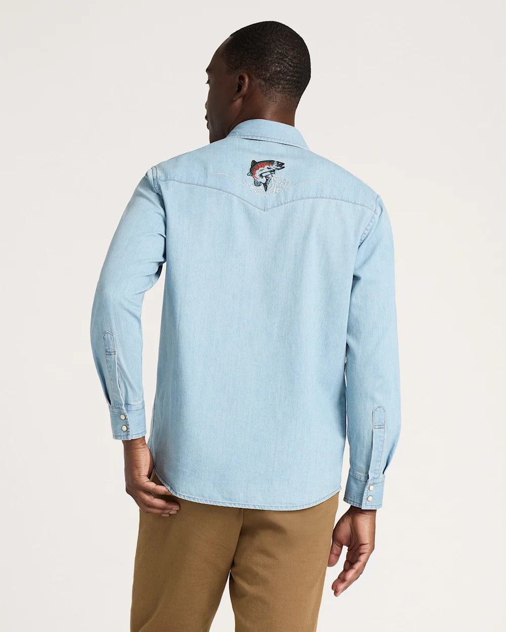 MEN'S SALMON EMBROIDERED DENIM GAMBLER SHIRT<br>LIGHT BLUE/SALMON