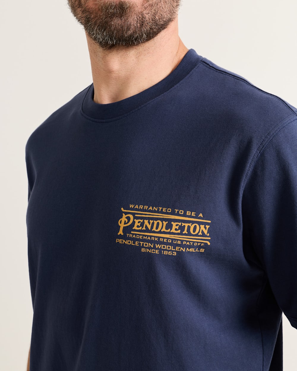 MEN'S SHORT-SLEEVE DESCHUTES VINTAGE GRAPHIC TEE<br>NAVY/GOLD