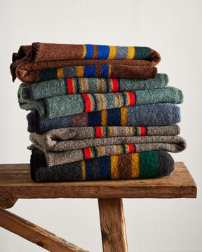 YAKIMA CAMP BLANKET<br>TOBACCO