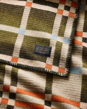 FOUR SQUARE THROW<br>SLIDE MOUNTAIN OLIVE