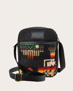 TRADITIONS UTILITY CROSSBODY<br>CHIEF JOSEPH BLACK