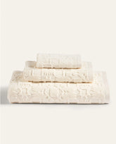 SCULPTED TOWEL 3-PIECE SET<br>IVORY