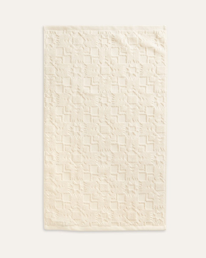 SCULPTED TOWEL 3-PIECE SET<br>IVORY