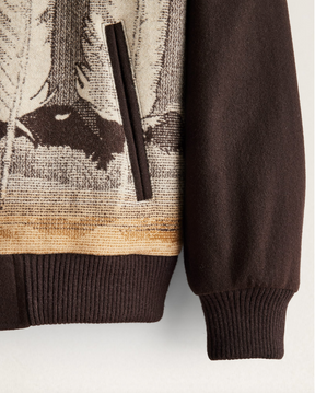 MEN'S GORGE WOOL JACKET<br>IN THEIR ELEMENT