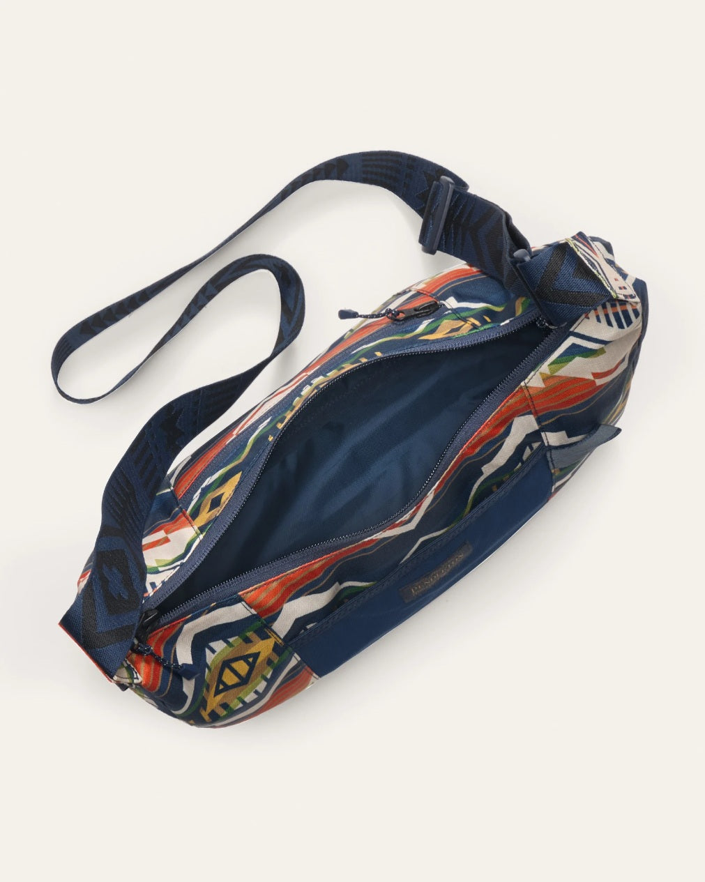 CREEKSIDE EXPLORER CRESCENT BAG<br>NAVY MULTI