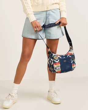 CREEKSIDE EXPLORER CRESCENT BAG<br>NAVY MULTI