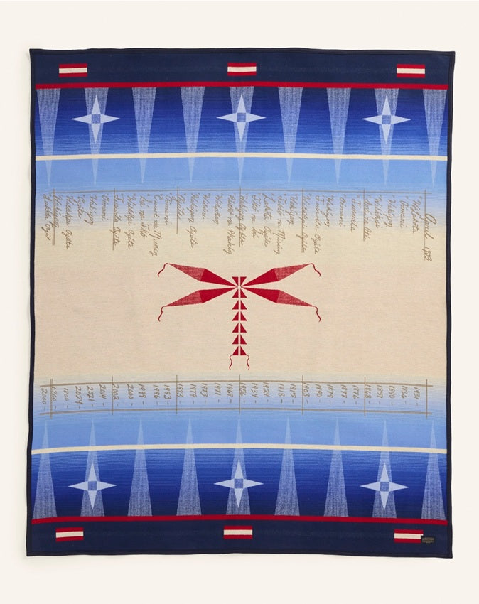 THE COLLEGE FUND JACQUARD ROBE<br>JOURNEY
