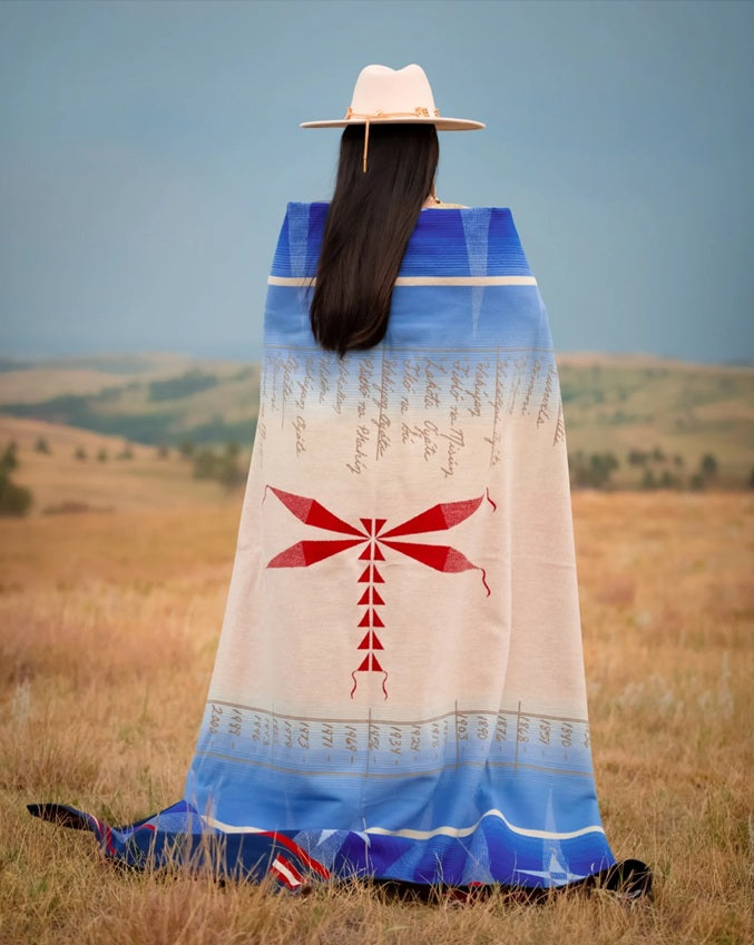 THE COLLEGE FUND JACQUARD ROBE<br>JOURNEY
