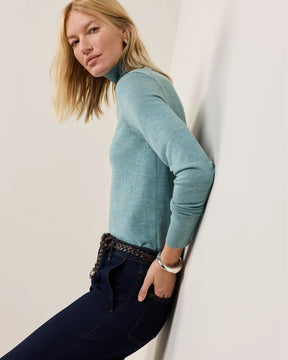WOMEN'S MERINO TURTLENECK<br>SEA BLUE