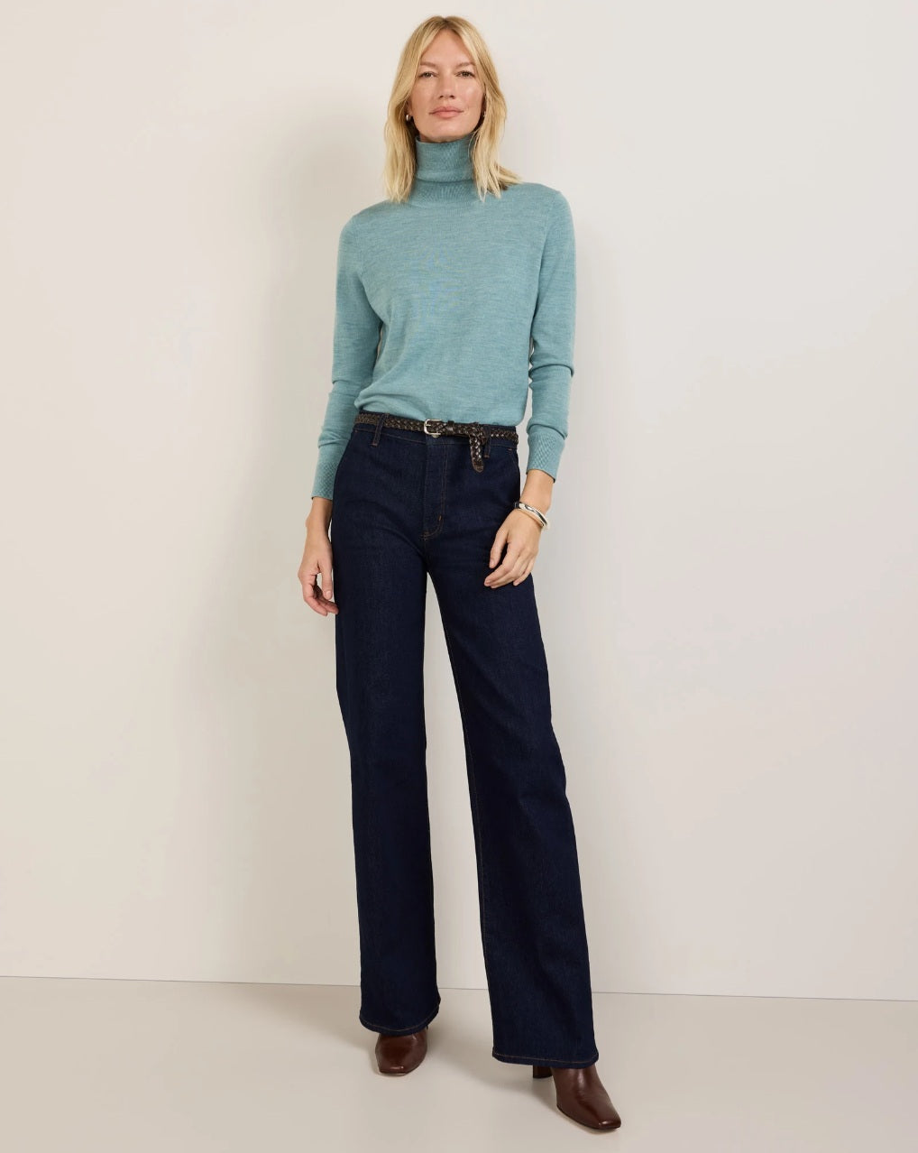 WOMEN'S MERINO TURTLENECK<br>SEA BLUE