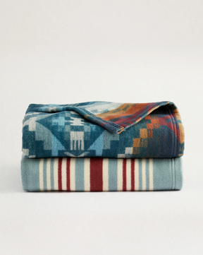 CARICO LAKE/STRIPE ORGANIC COTTON THROW GIFT PACK<br>MARINE/SHALE